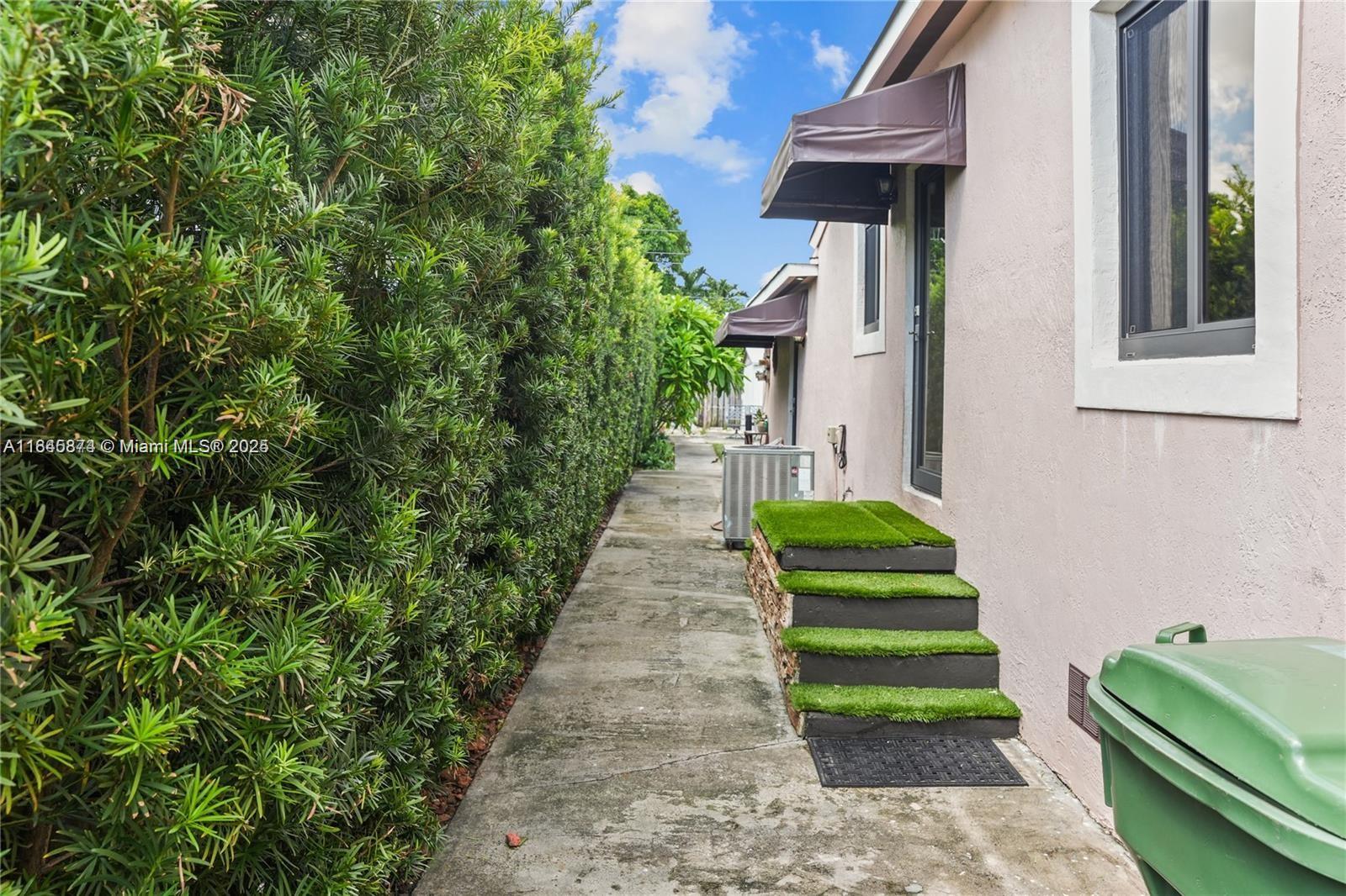 BRADLEY HEIGHTS - Residential