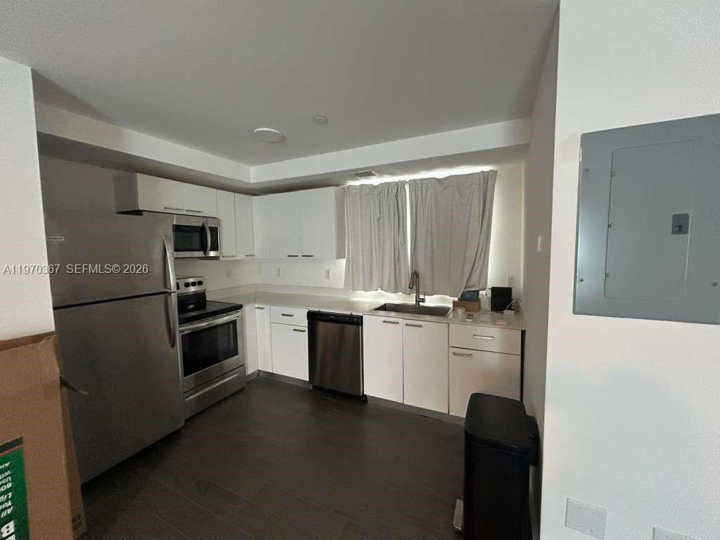 LINCOLN SUB - Residential Lease