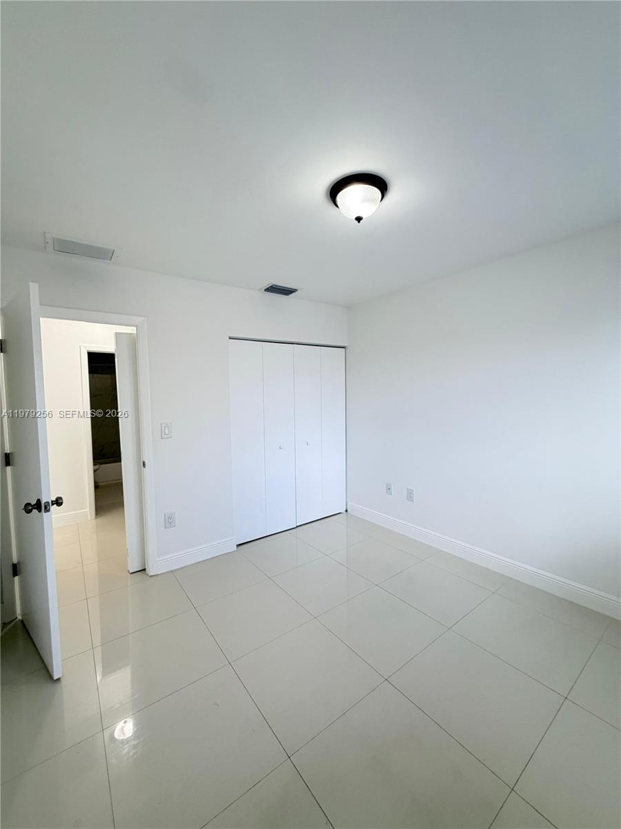 PINEAPPLE TRACE - Residential Lease