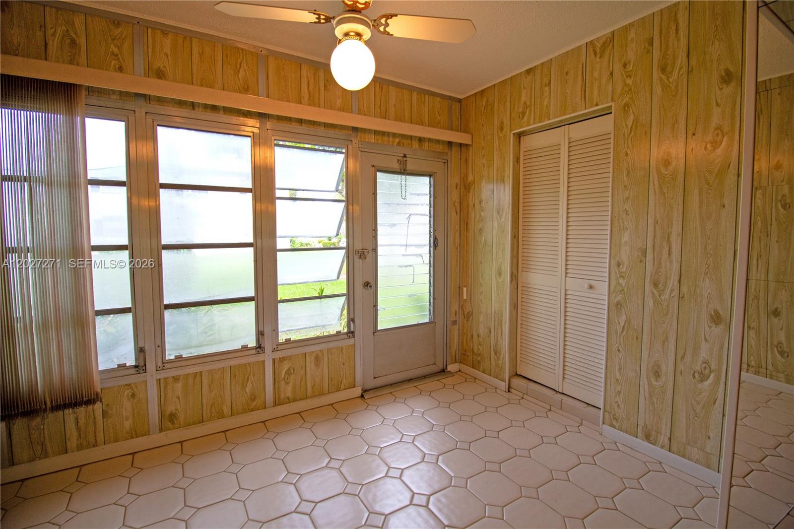 MEADOWS CONDO - Residential