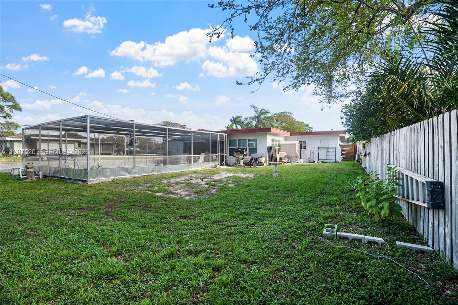 OAKLAND PARK 2ND ADD-RESU - Residential