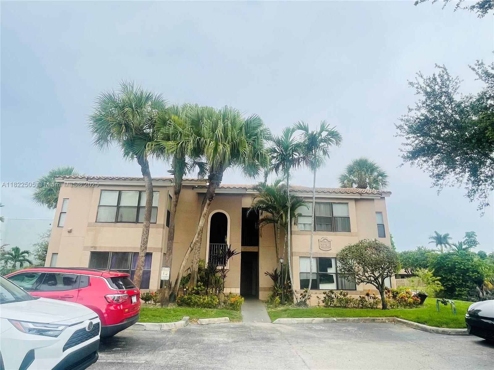 Cozy first floor spacious one bedroom/one bathroom condo in city of Davie. Walk-in closet. Washer and dryer inside the unit. New window blinds. Laminate floor in living room and bedroom; tile floor in kitchen area and bathroom. Rent includes water and sewer. Minutes to walk to Nova Southeastern University. Close to Broward College, shopping areas and highways. Community offers great amenities: fenced swimming pool, gym, tennis courts, etc.
