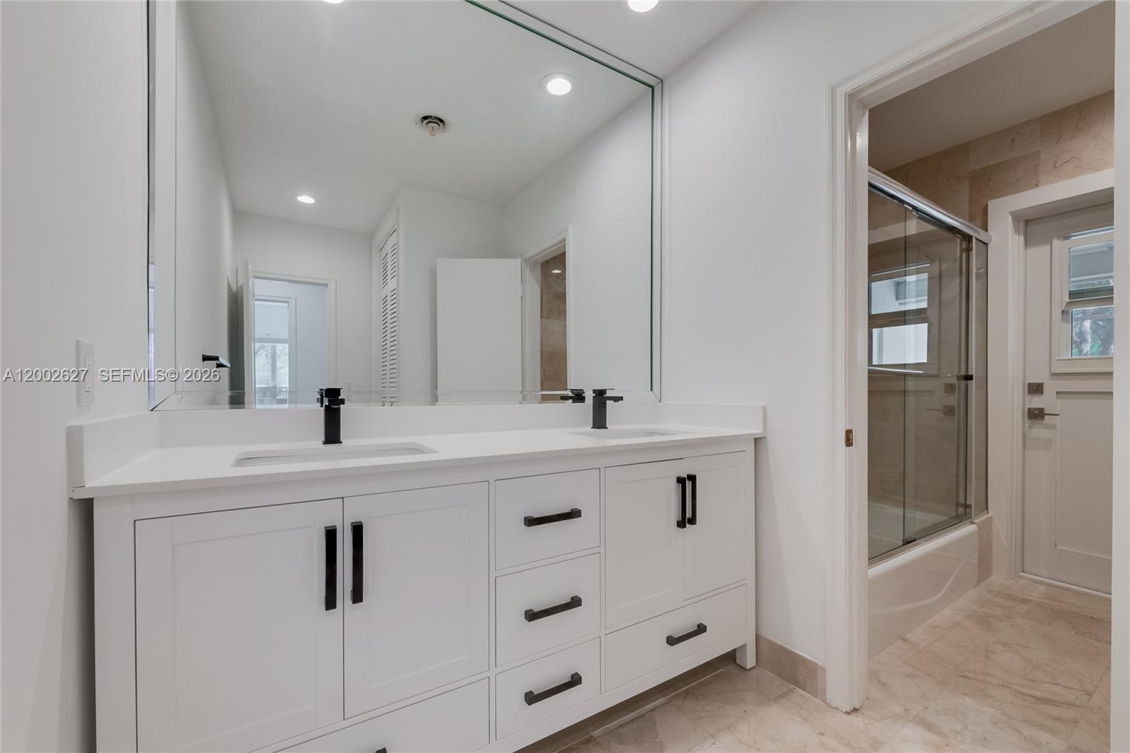 HAMMOCK PINES ESTATES - Residential Lease