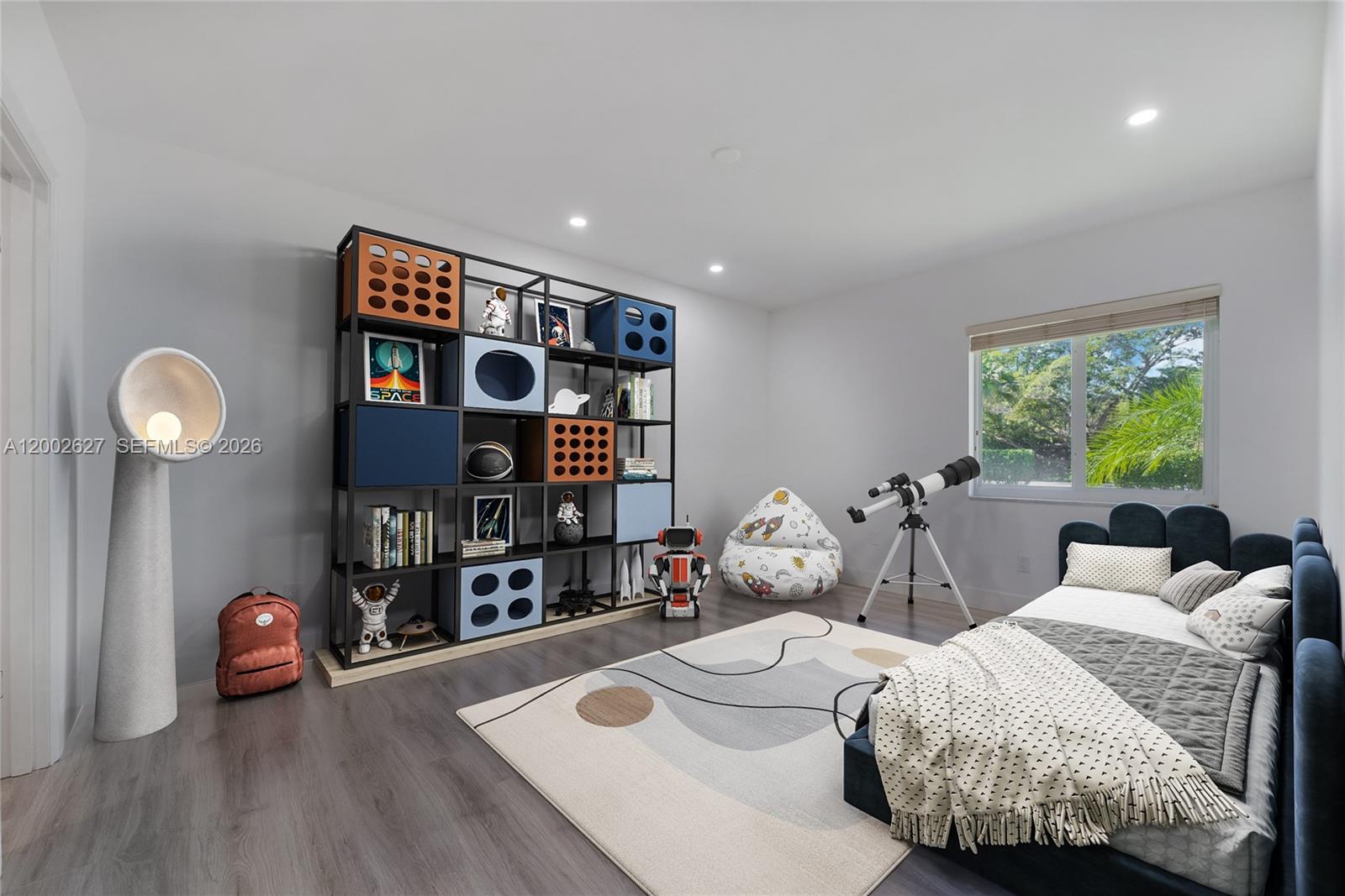 HAMMOCK PINES ESTATES - Residential Lease