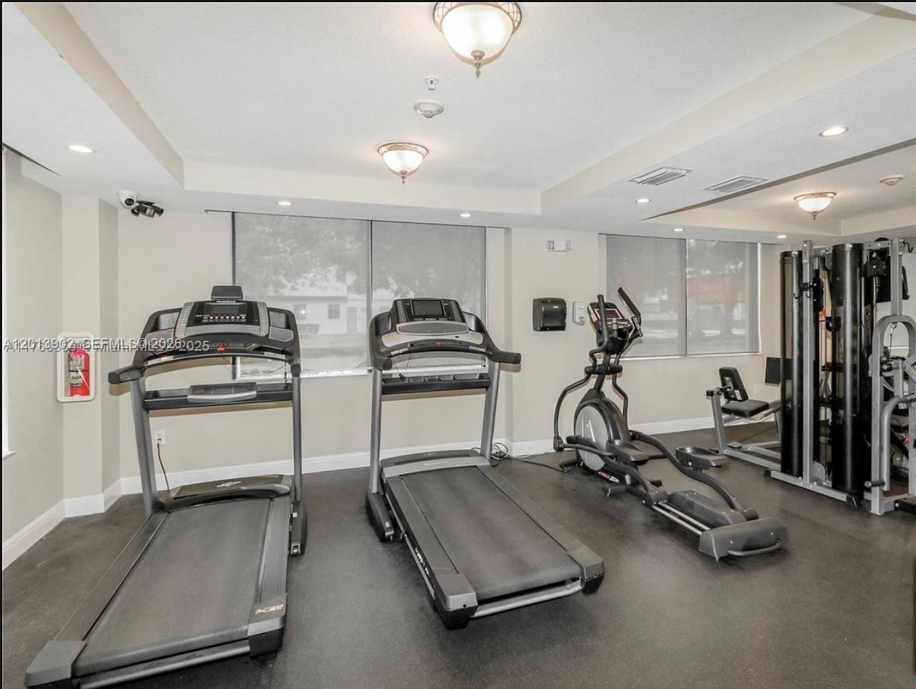 3590 Coral Way 910