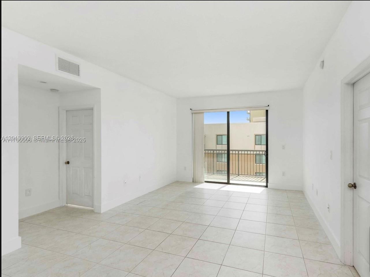 3590 Coral Way 910