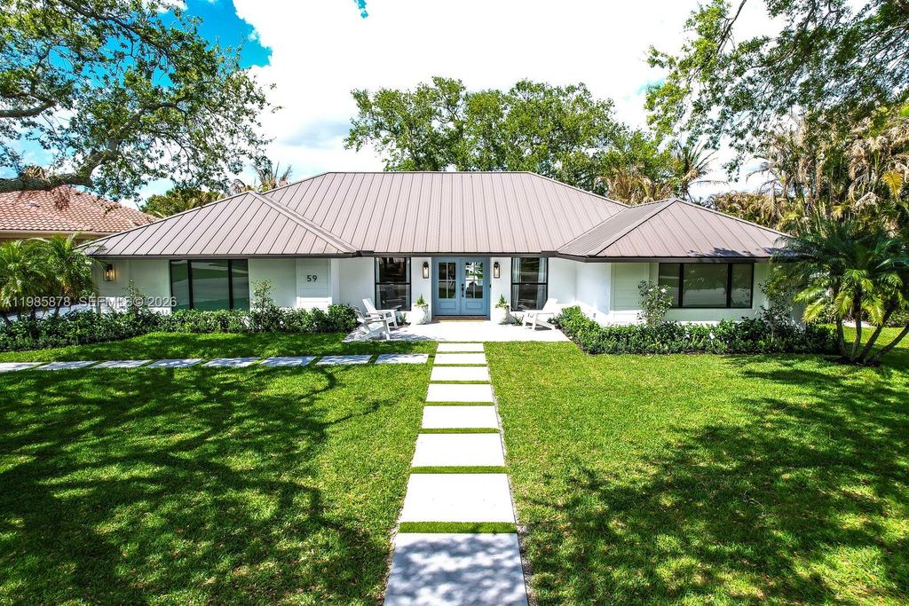 Photo of 59 SE Turtle Creek Dr, Jupiter, FL 33469 (MLS # A11985878)