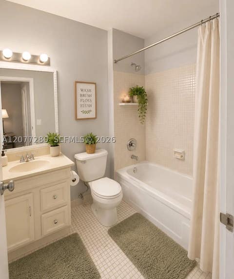 Tiny photo for 301 N Pine Island Rd #220, Plantation, FL 33324 (MLS # A12077280)