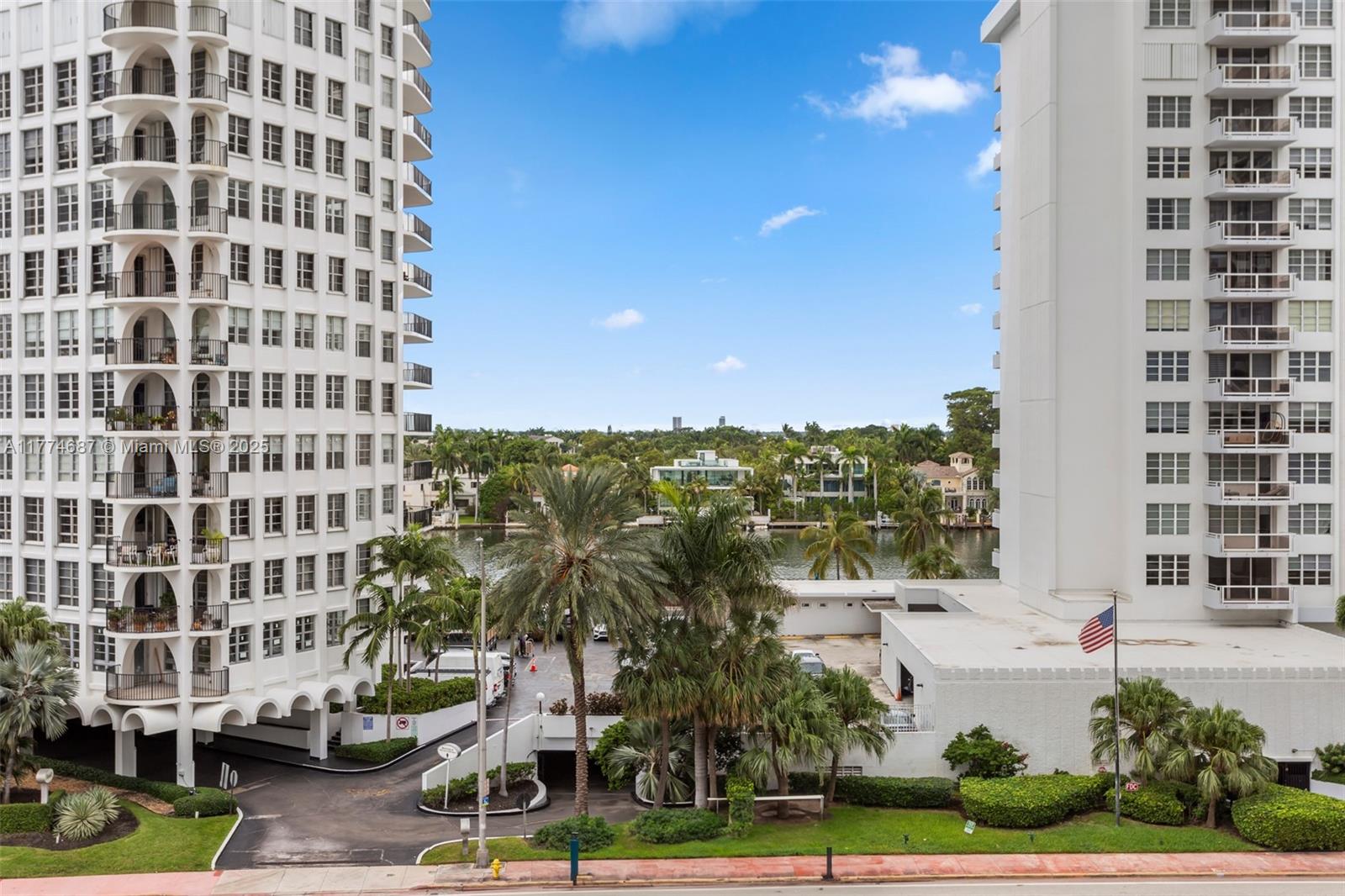 ARLEN BEACH CONDO - Residential