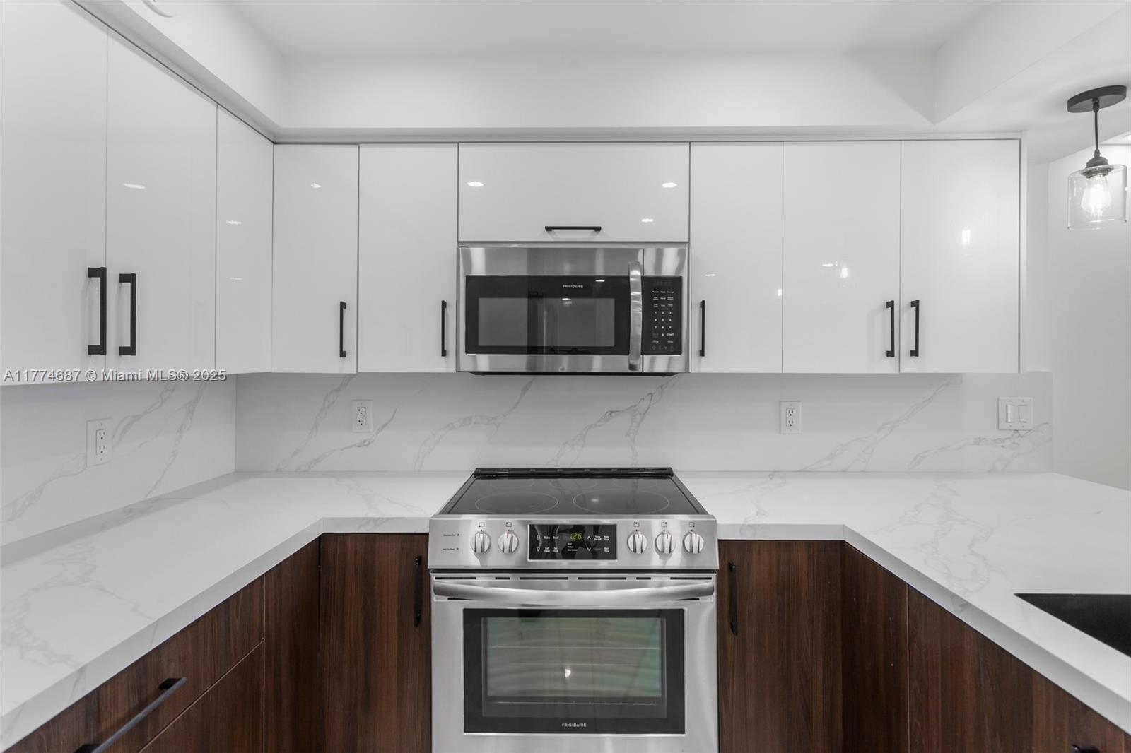 ARLEN BEACH CONDO - Residential