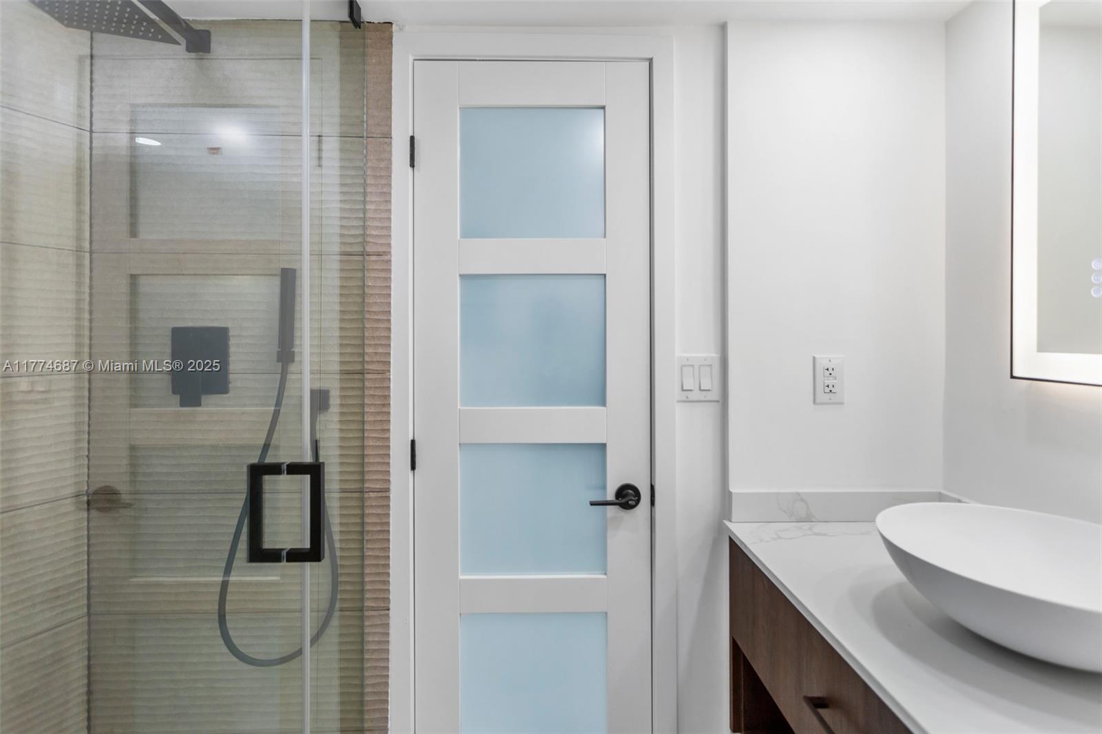 ARLEN BEACH CONDO - Residential