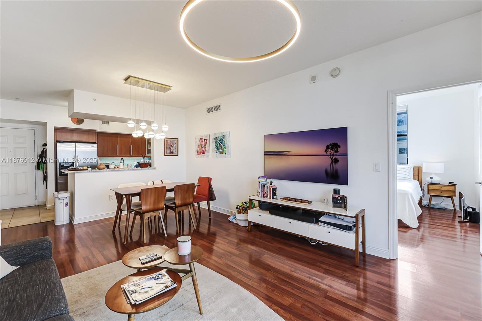 PUERTA DE PALMAS CONDO - Residential