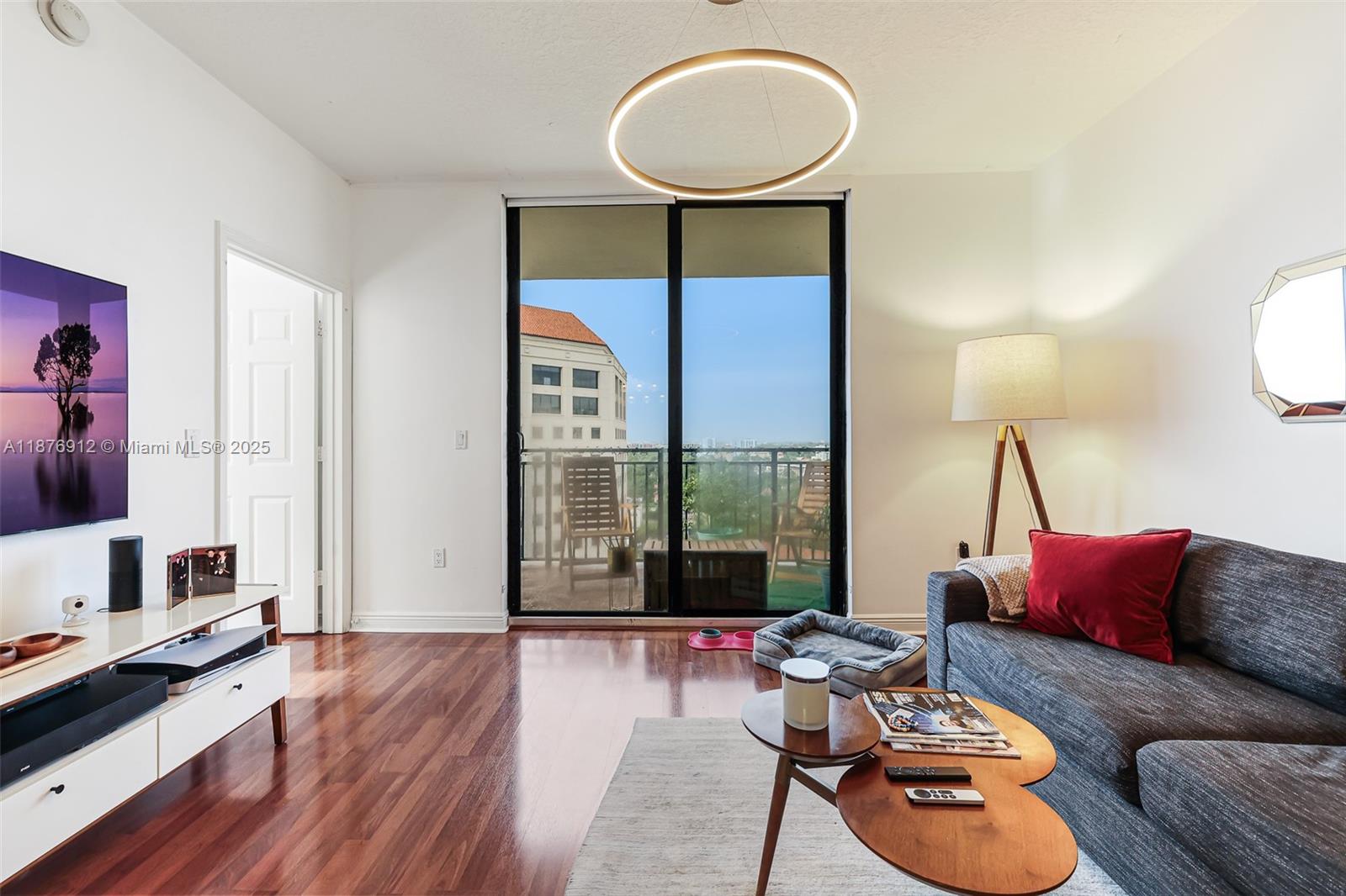 PUERTA DE PALMAS CONDO - Residential