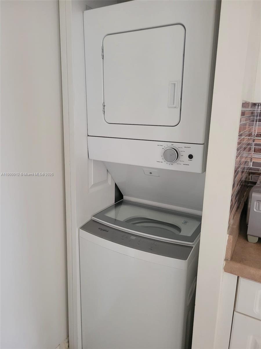 PORTO BELLAGIO CONDO - Residential Lease