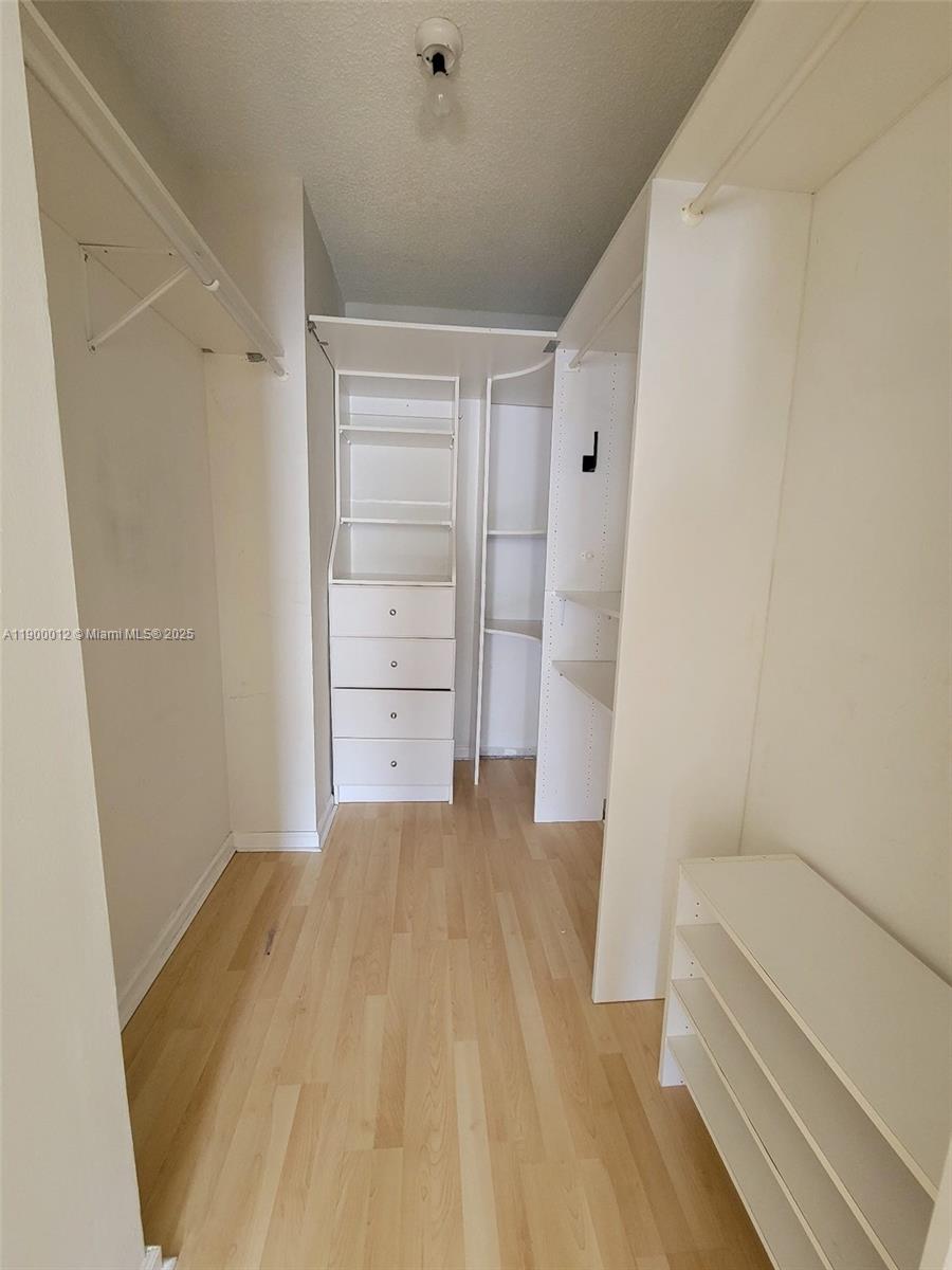 PORTO BELLAGIO CONDO - Residential Lease