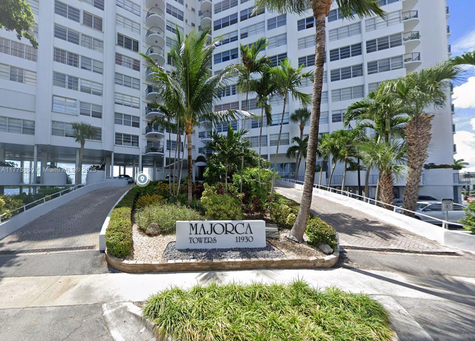 11930 N Bayshore Dr 410, North Miami, Miami-Dade County, Florida - 1 Bedrooms  
2 Bathrooms - 