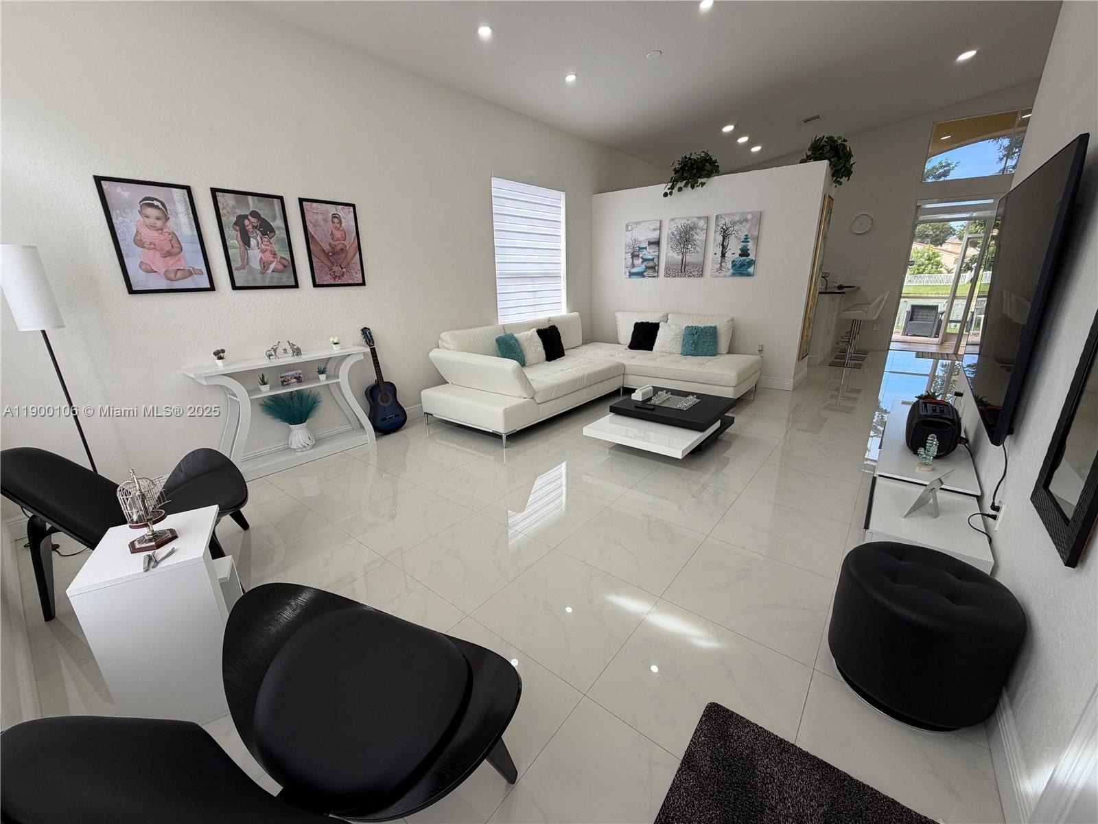 POD 3 AT MONARCH LAKES - Residential Lease