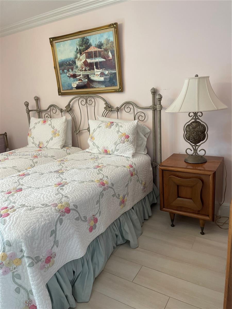YARMOUTH AT CENTURY VILLA - Residential Lease
