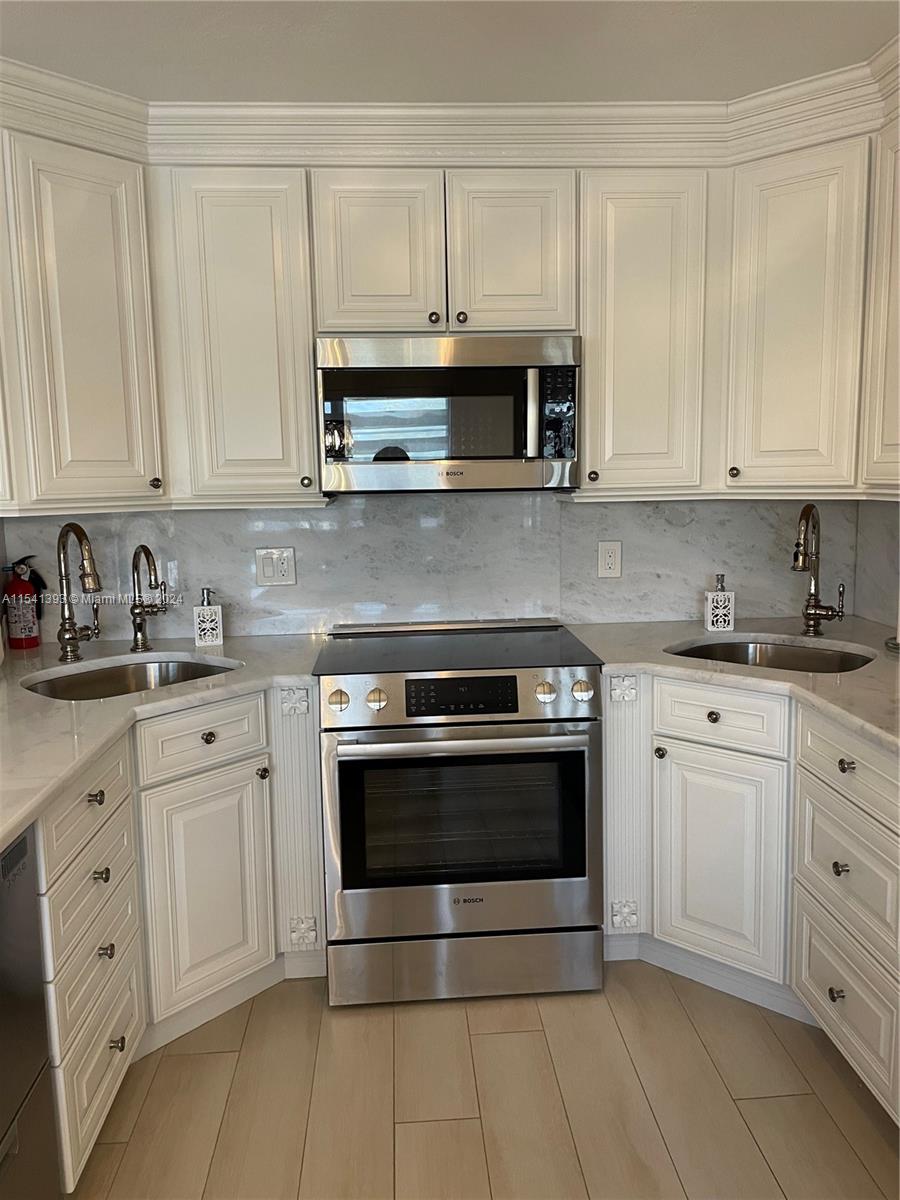 YARMOUTH AT CENTURY VILLA - Residential Lease