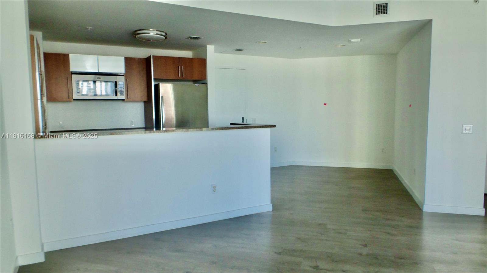 300 S Biscayne Blvd 2705