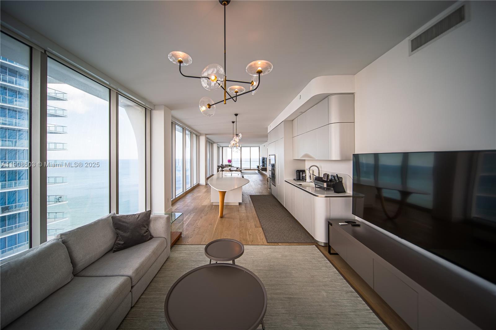 JADE SIGNATURE CONDO - Residential