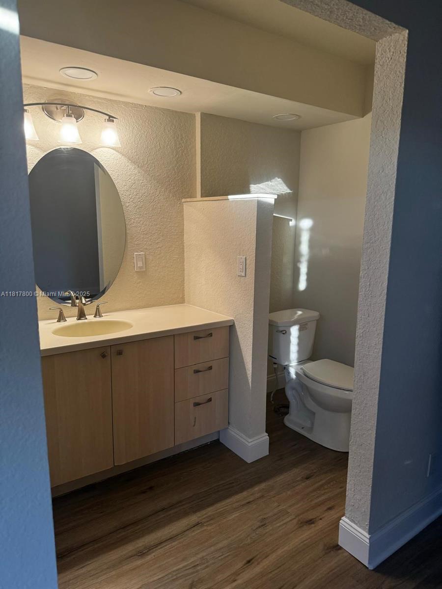 ISLE OF SANDALFOOT CONDO - Residential Lease