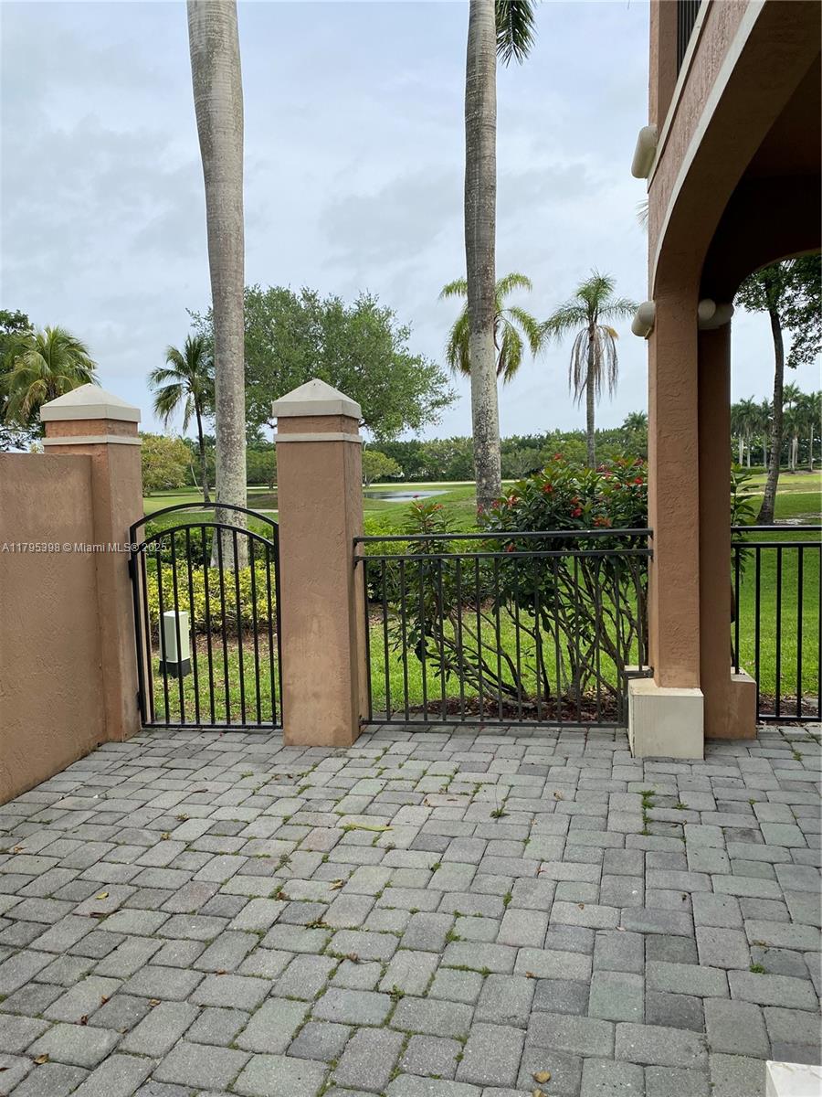2697 Center Ct Dr 1-13