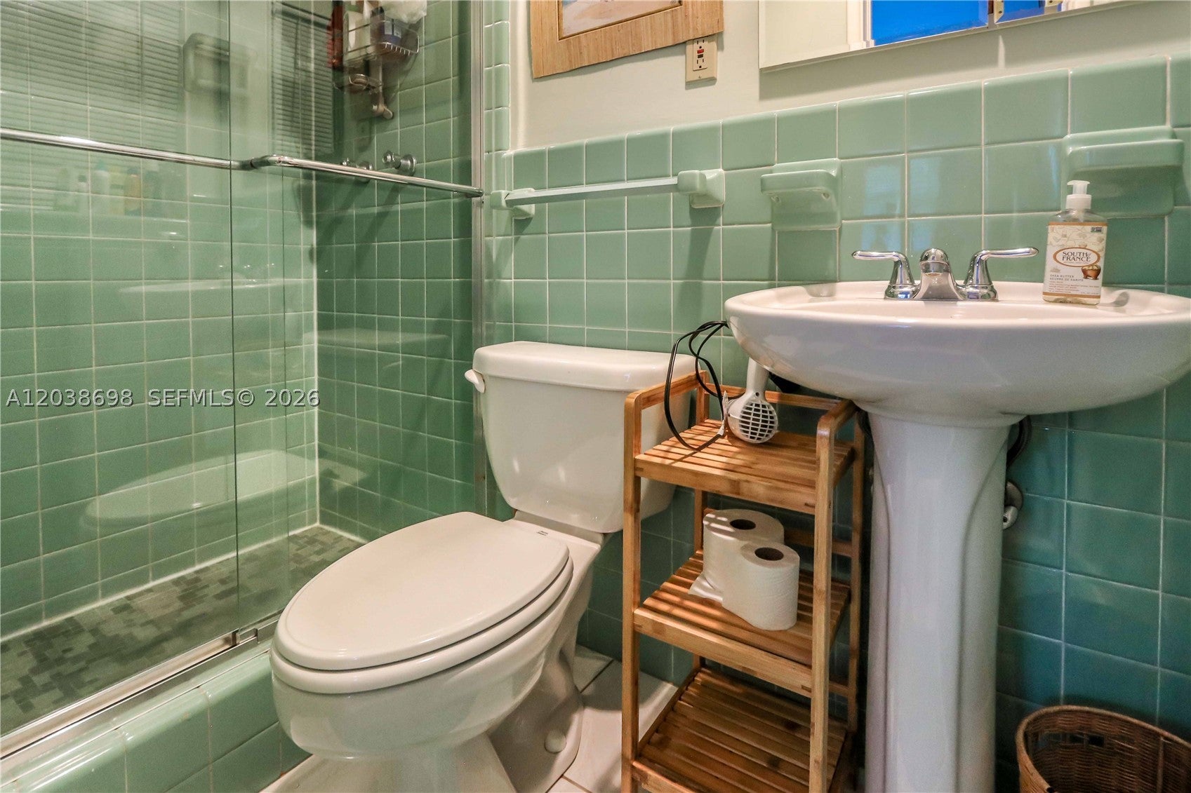 1251 Buchanan St, Hollywood, FL, 33019, USA, 3 Bedrooms Bedrooms, ,2 BathroomsBathrooms,Residential,Active,1251 Buchanan St,A12038698