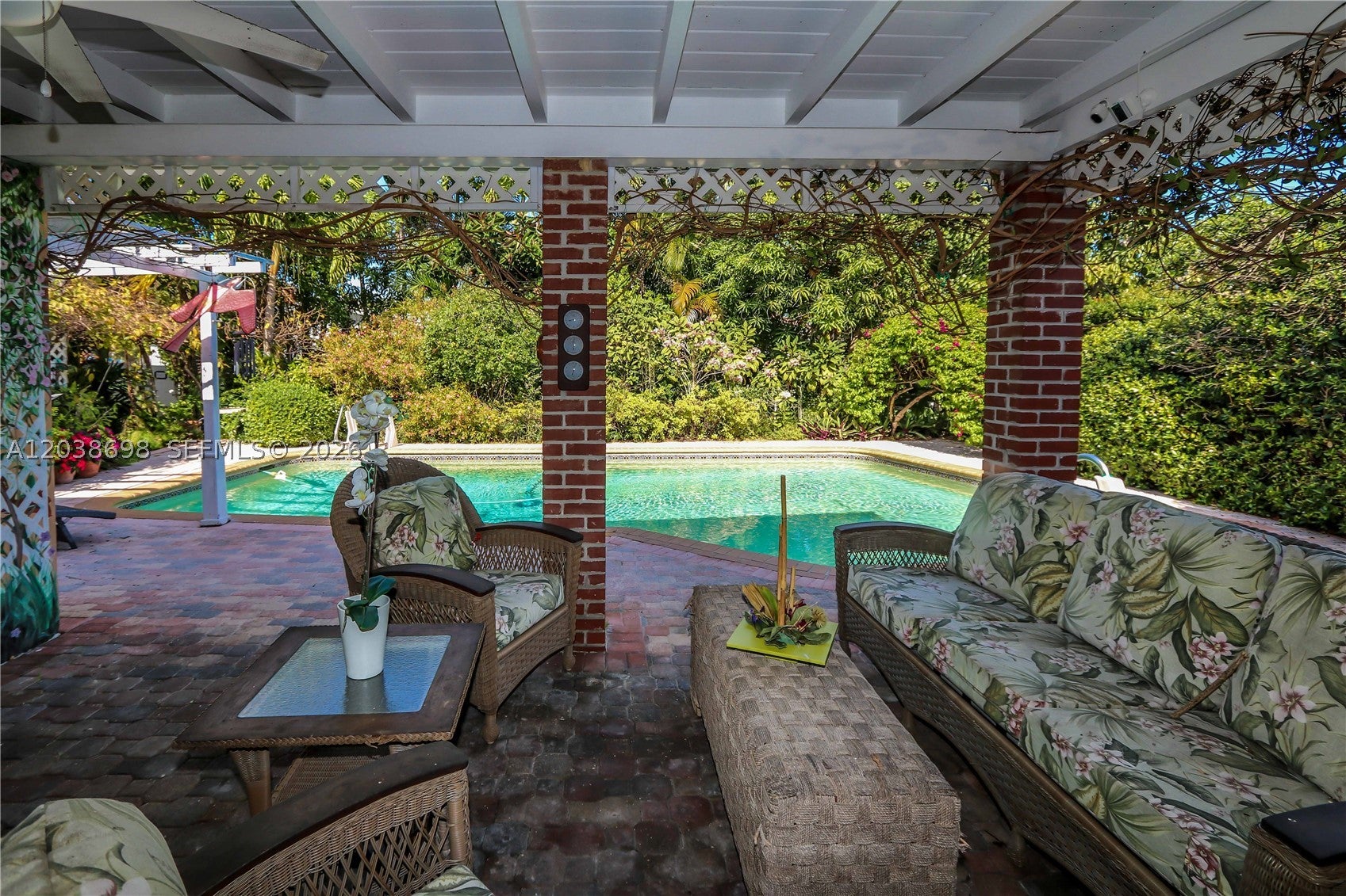 1251 Buchanan St, Hollywood, FL, 33019, USA, 3 Bedrooms Bedrooms, ,2 BathroomsBathrooms,Residential,Active,1251 Buchanan St,A12038698