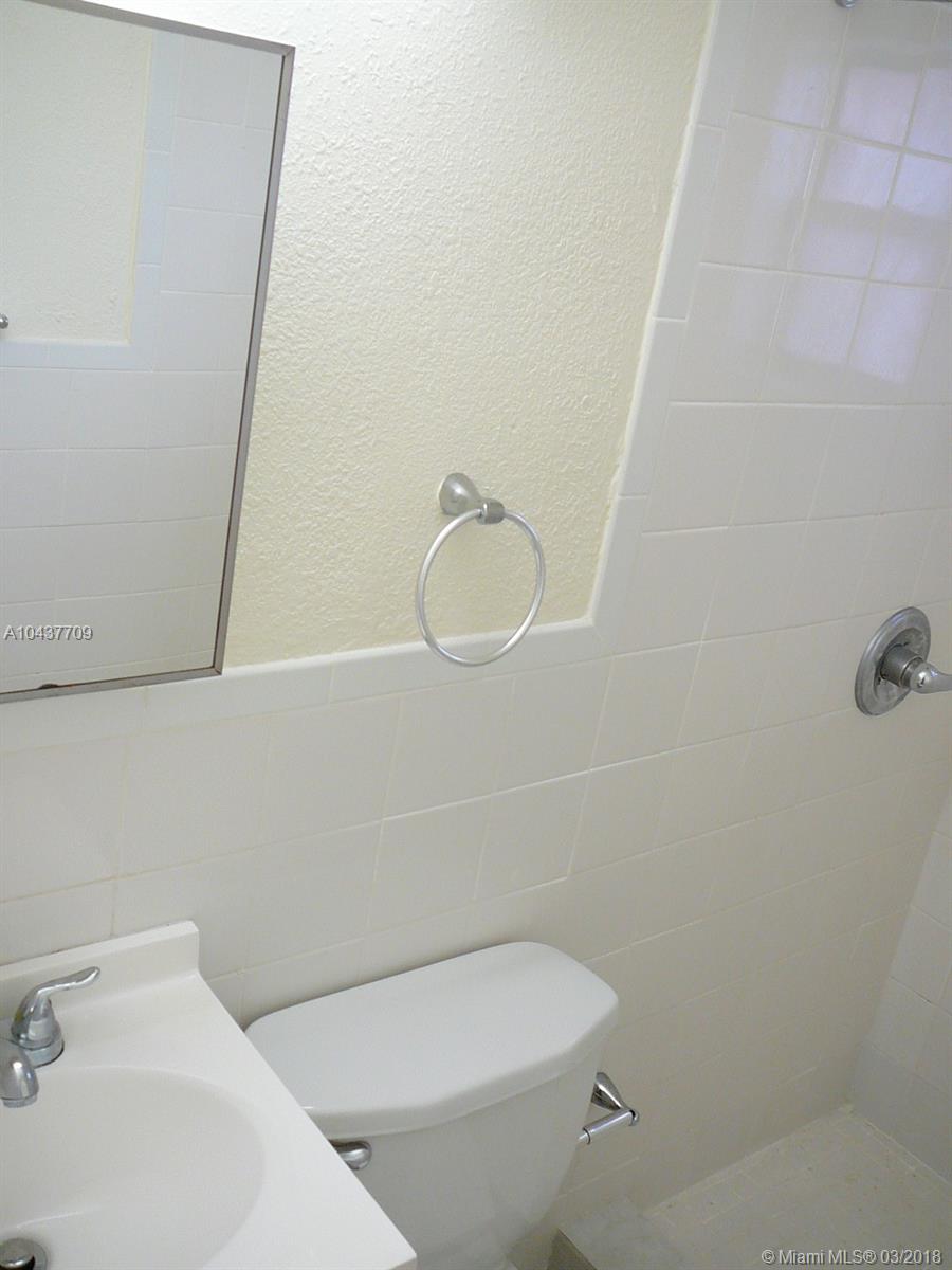 WESTWOOD LAKE 6TH ADDN - Residential Lease