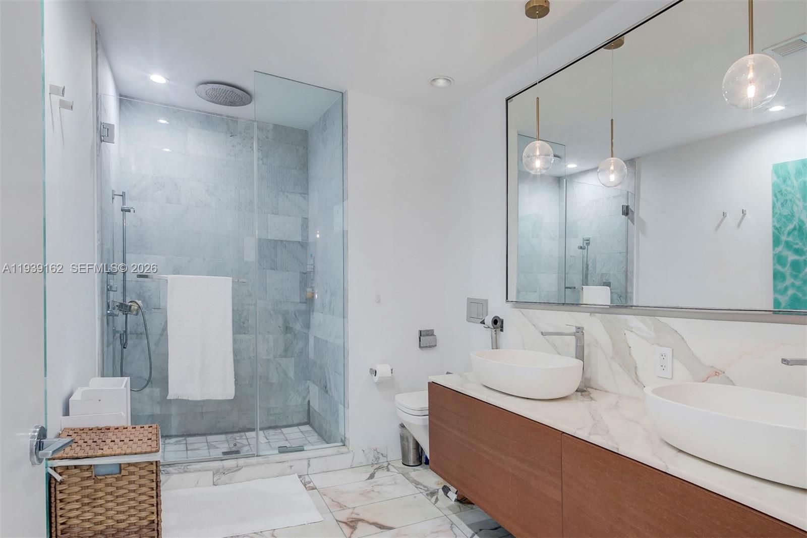 OCEANA BAL HARBOUR CONDO - Residential