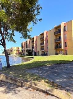 4719 NW 7th St 307-11