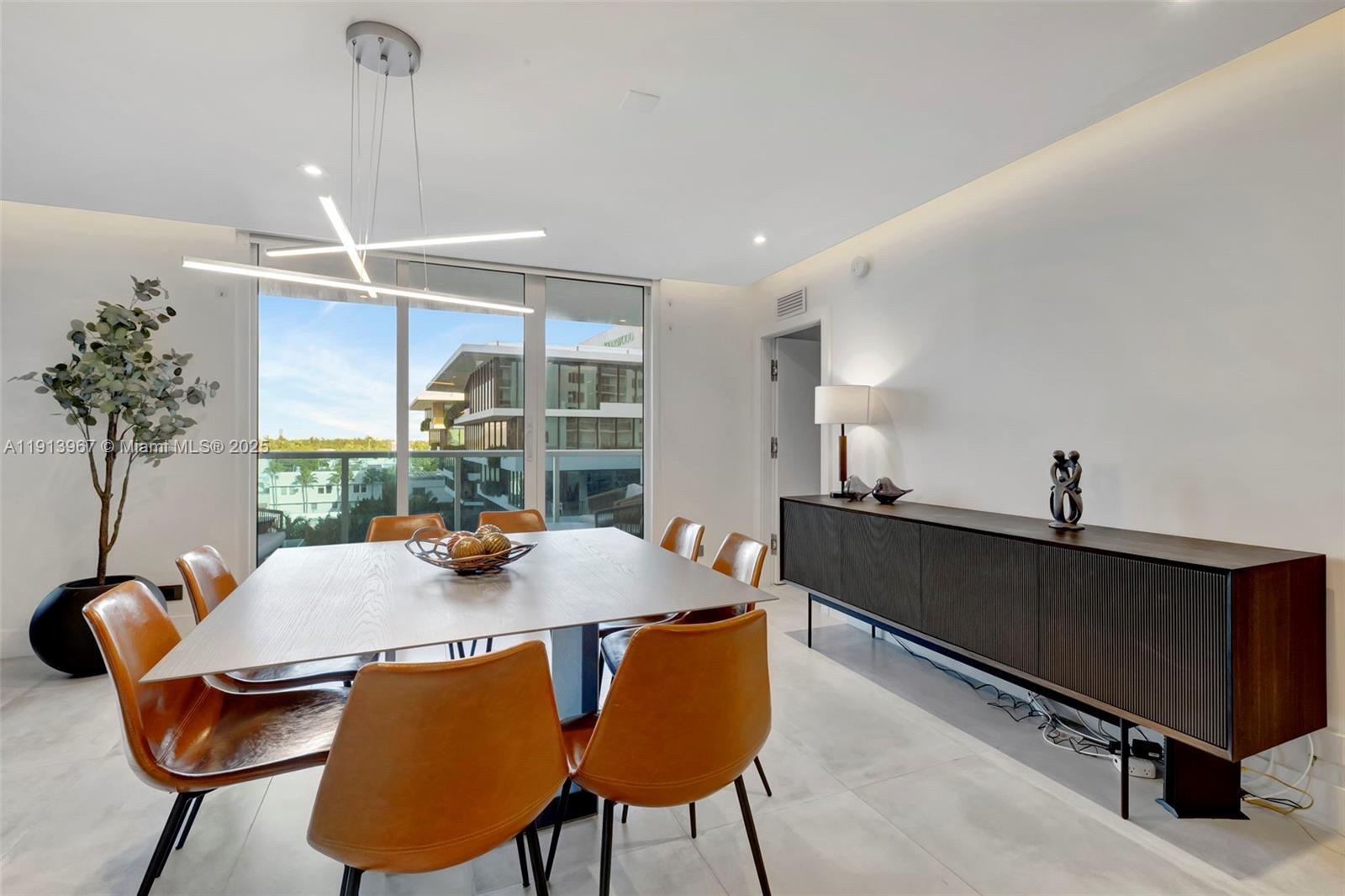 RONEY PALACE CONDO - Residential Lease