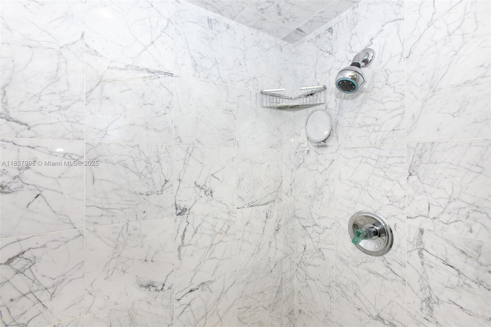 HAMPTONS WEST CONDO - Residential