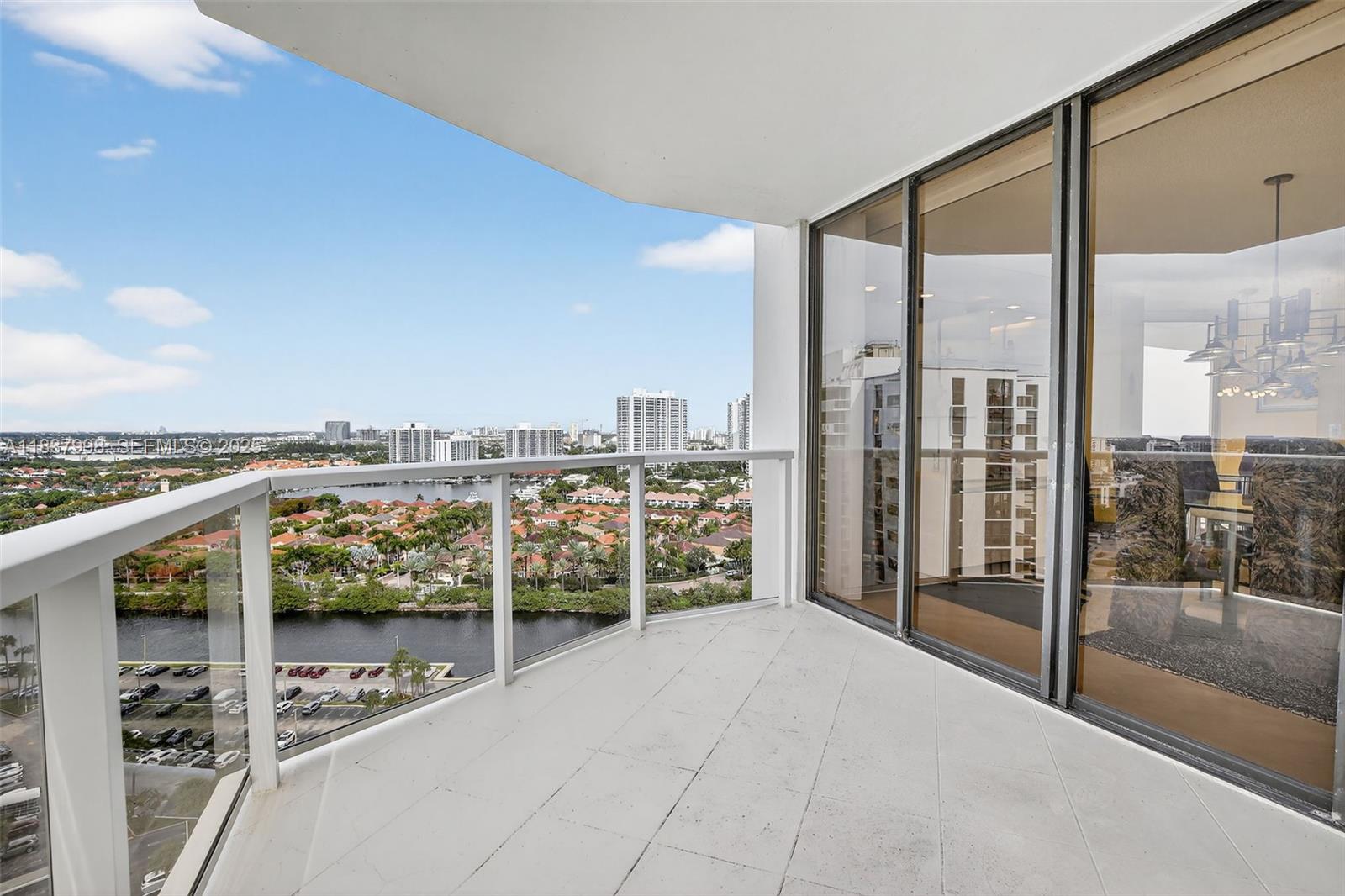 HAMPTONS WEST CONDO - Residential