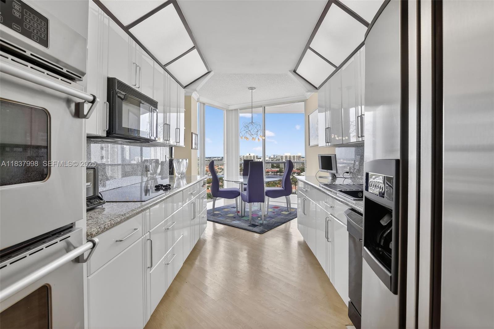 HAMPTONS WEST CONDO - Residential