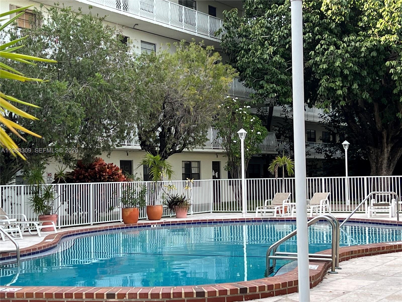 PALM VILLAGE CLUB CONDO - Residential Lease