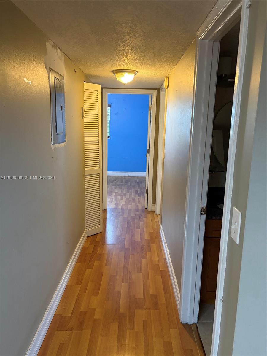 PALM VILLAGE CLUB CONDO - Residential Lease