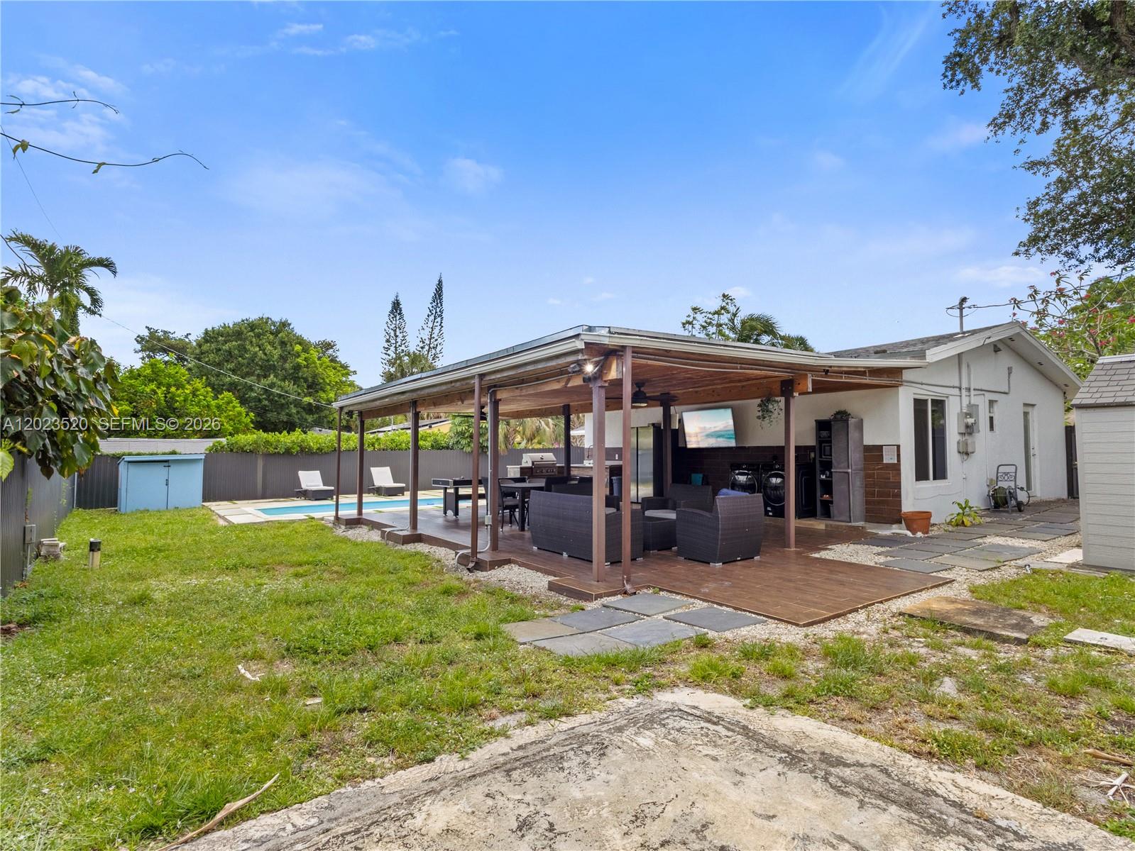 HIBISCUS PARK - Residential Lease