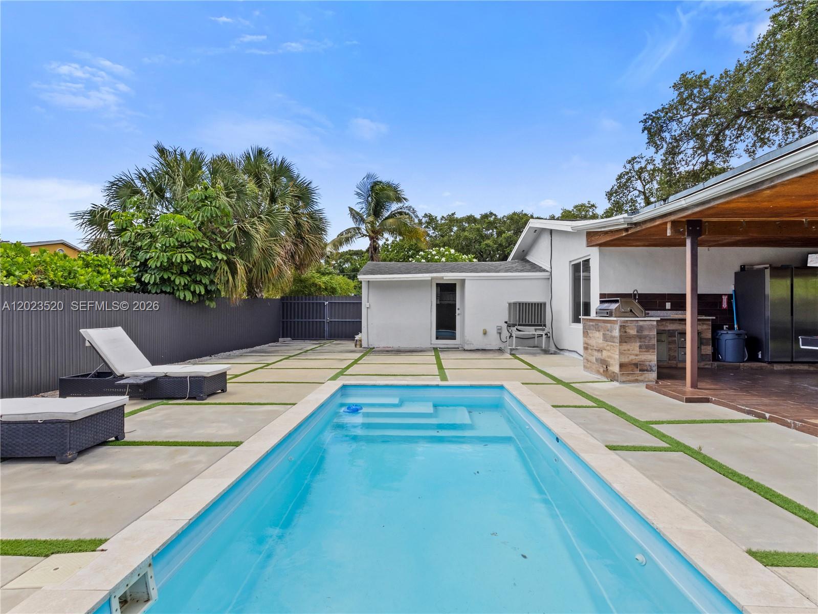 HIBISCUS PARK - Residential Lease