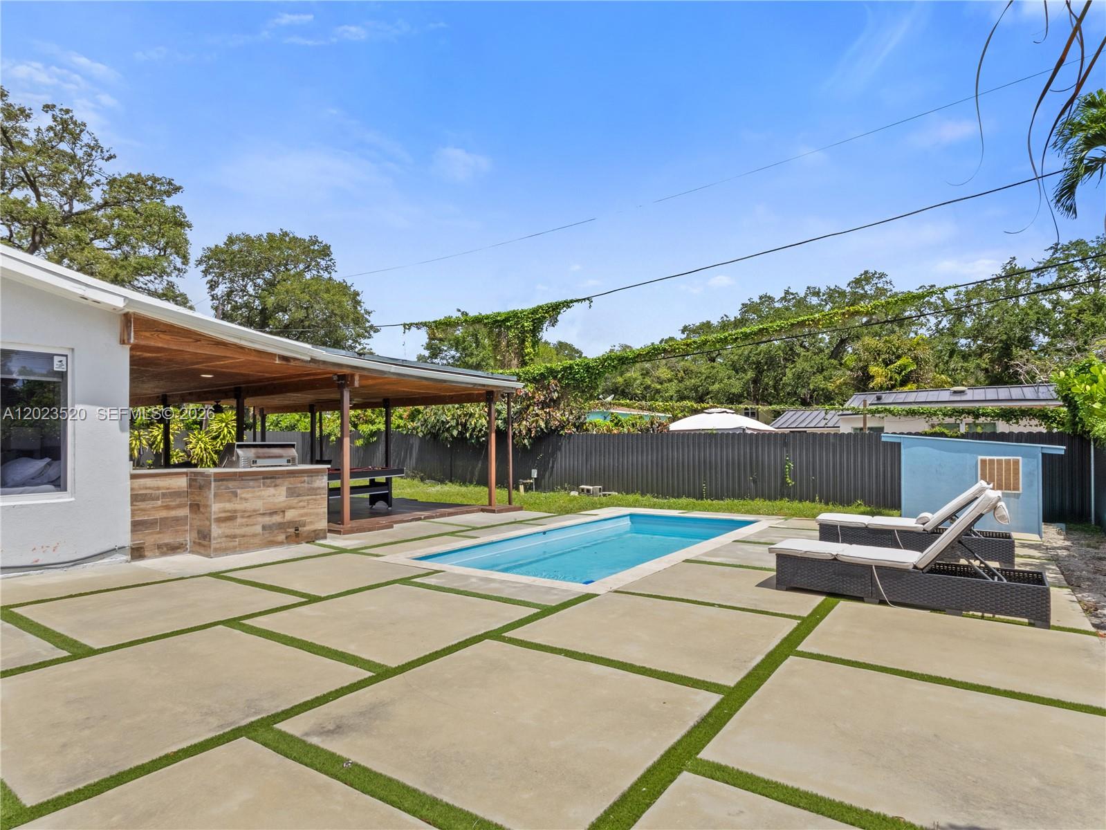 HIBISCUS PARK - Residential Lease