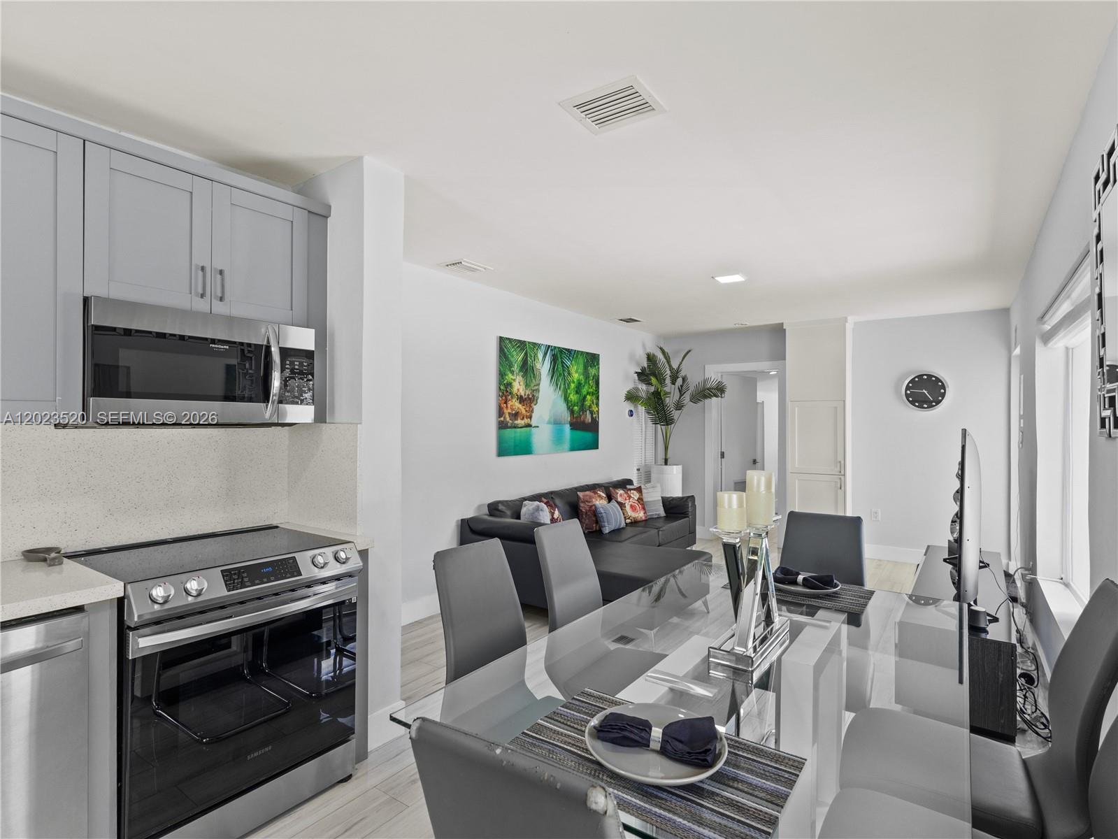 HIBISCUS PARK - Residential Lease
