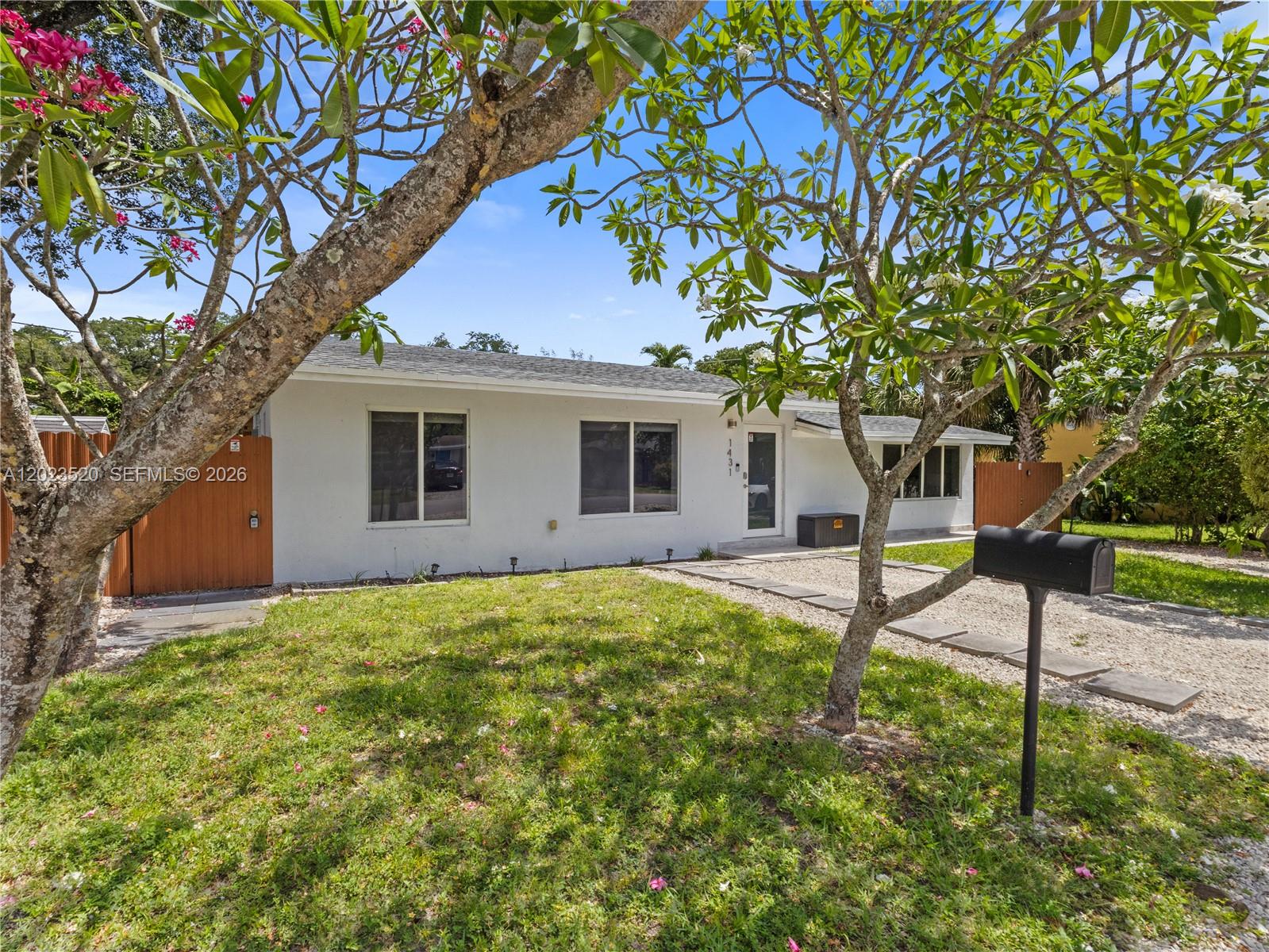 HIBISCUS PARK - Residential Lease