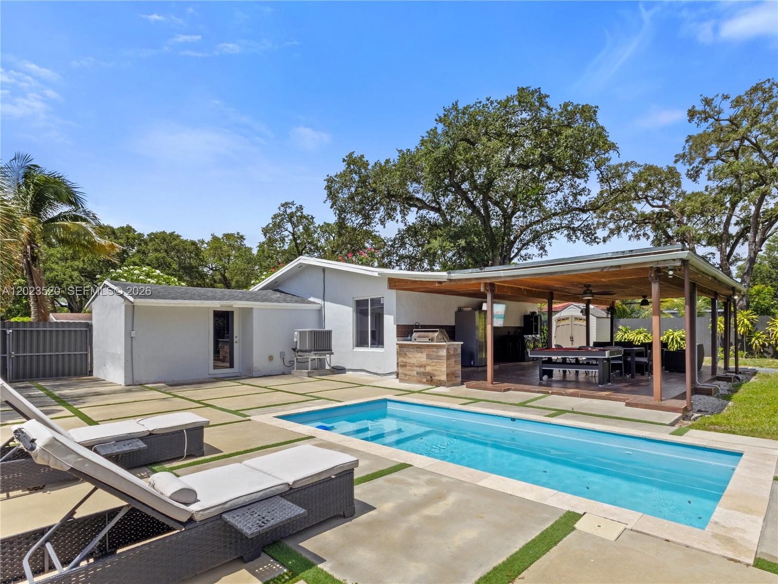 HIBISCUS PARK - Residential Lease