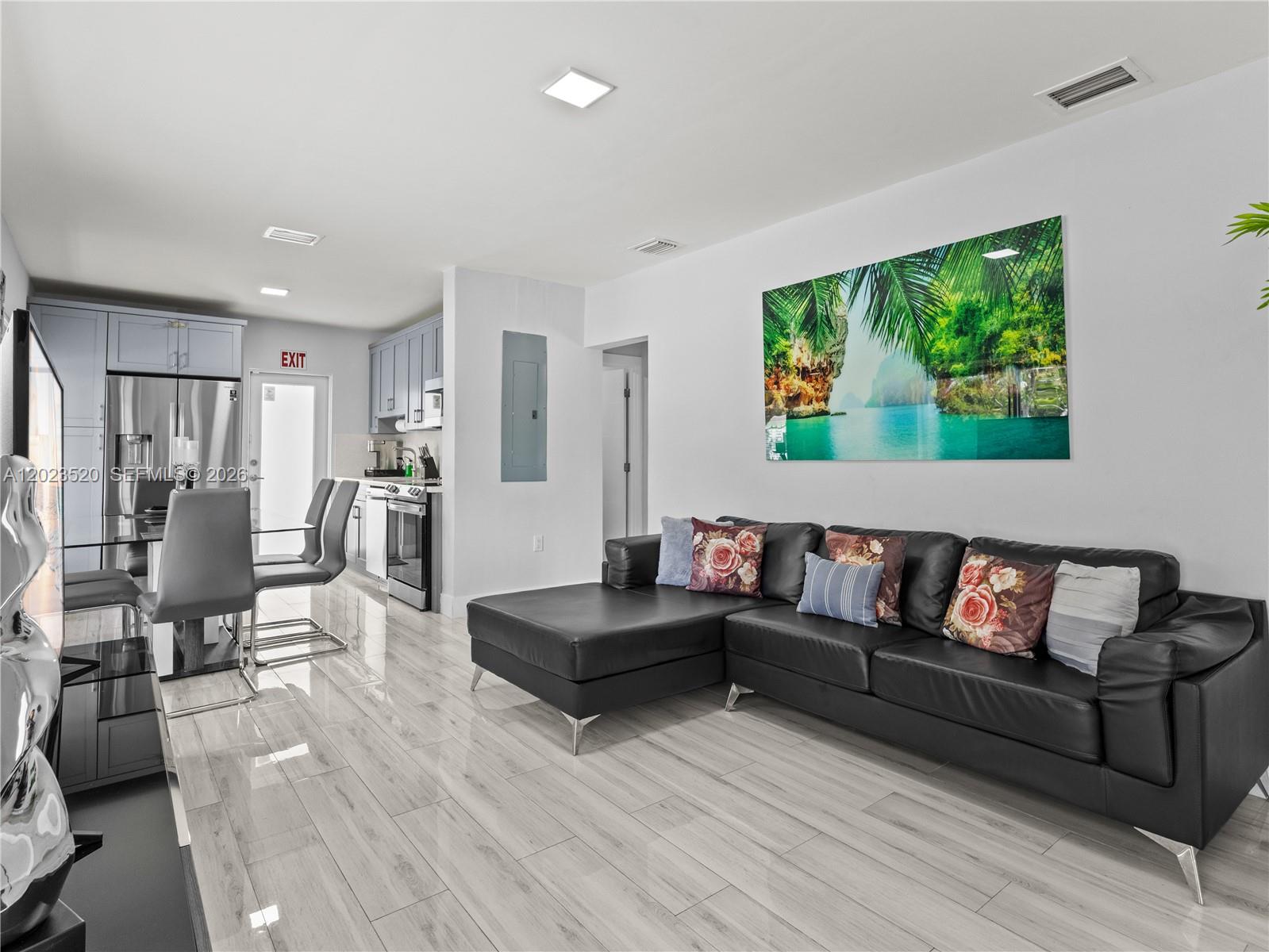 HIBISCUS PARK - Residential Lease