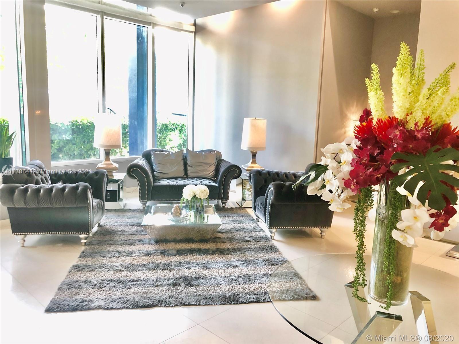 Beautiful 3/2 in Boutique style building. Tile Floors throughout. 2 parking spaces assigned. Located in the heart of Biscayne. Walking distance to Supermarket, Restaurants, Shops, Bay, Park, transportation, Downtown Miami, Art, Theater and Design Districts. Close distance to American Airlines Arena, restaurants, and more. WASHER and DRYER inside the unit. Swimming pool, Jacuzzi, Gym, concierge, 24 hrs security....