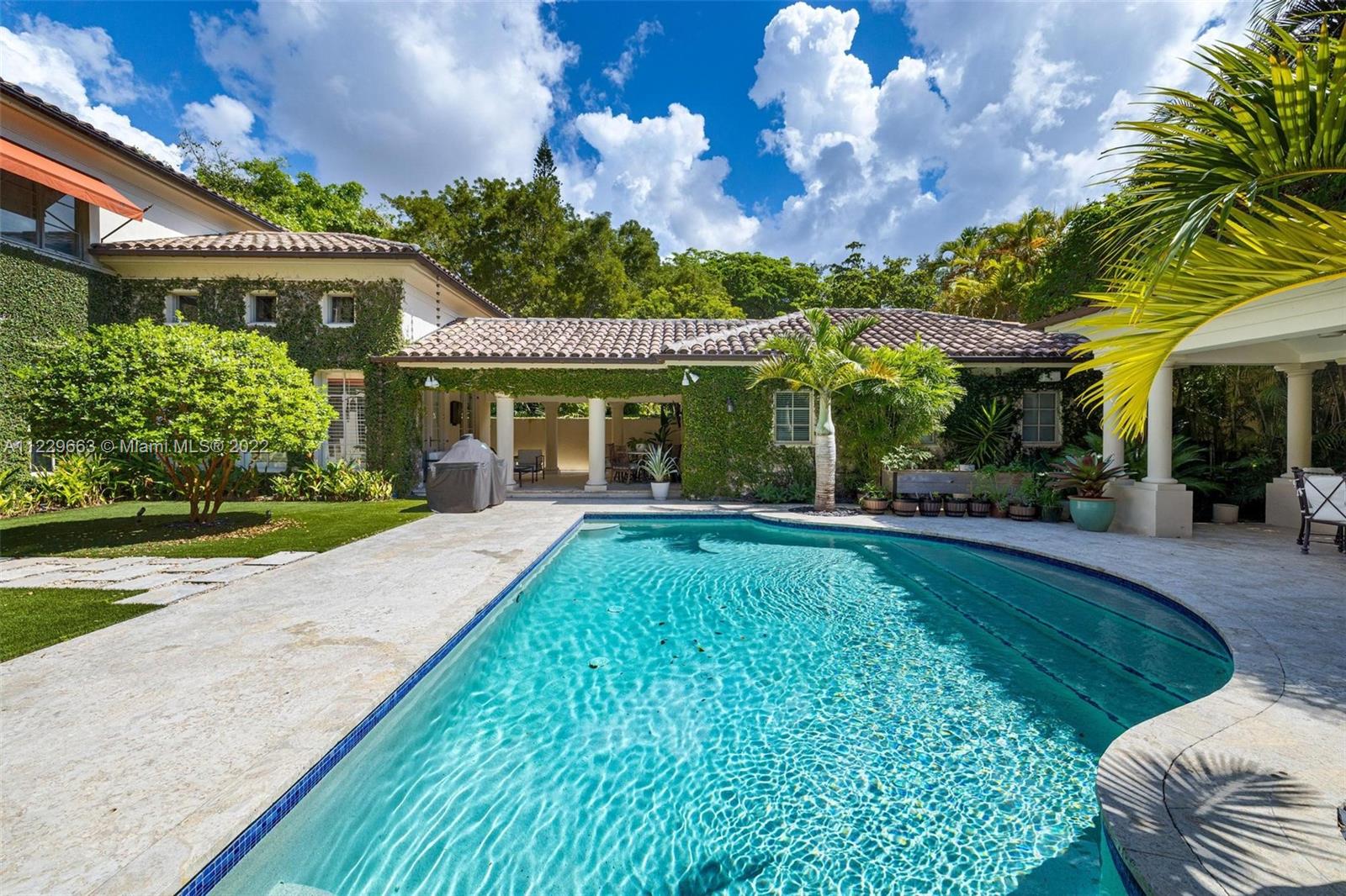 CORAL GABLE COUNTRY CLUB - Residential