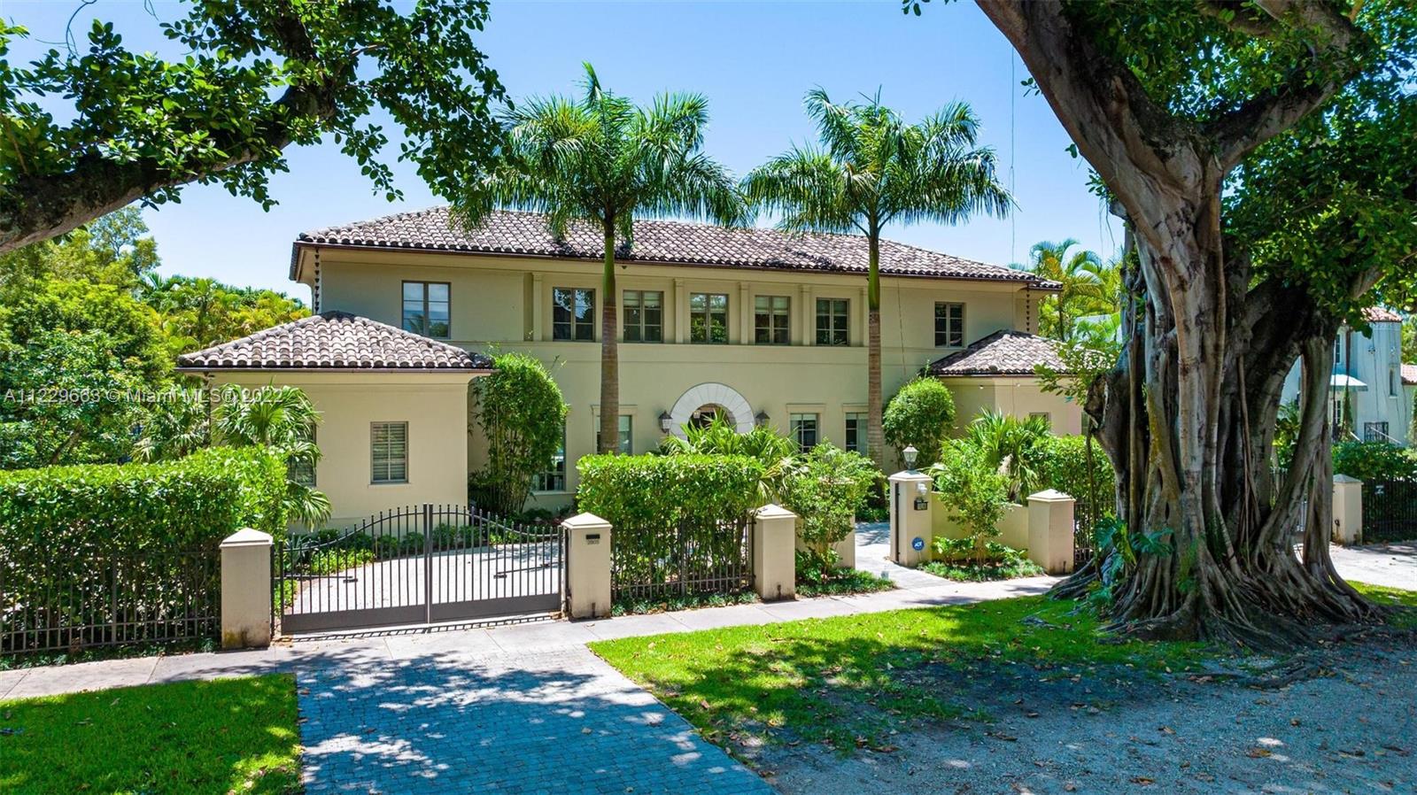 CORAL GABLE COUNTRY CLUB - Residential