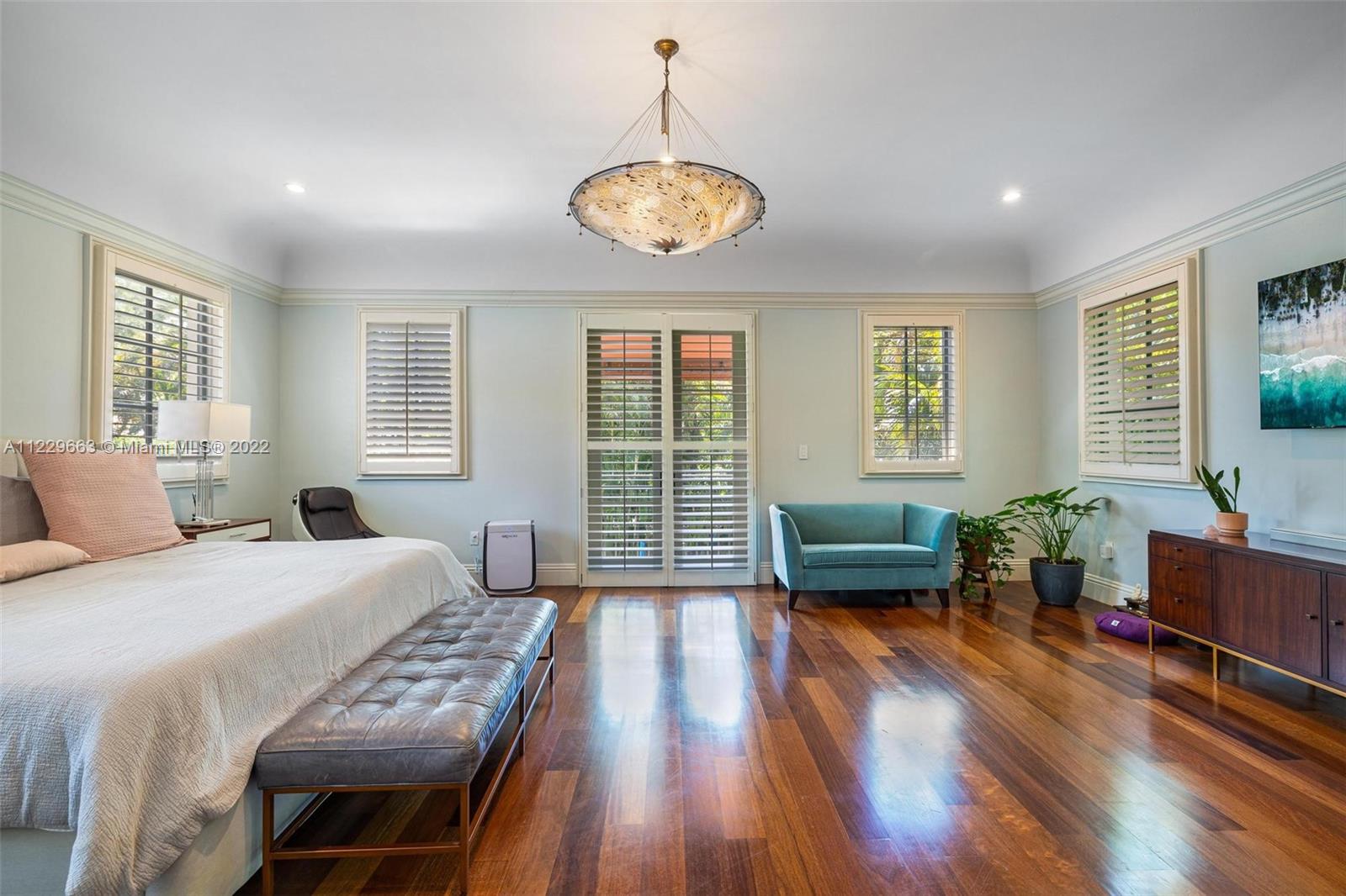 CORAL GABLE COUNTRY CLUB - Residential