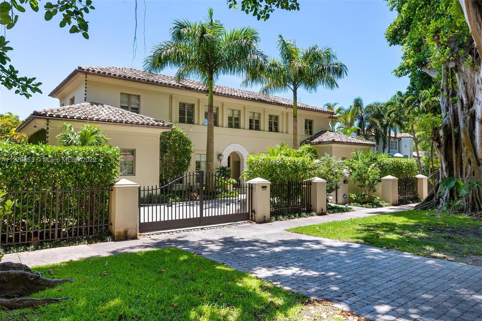 CORAL GABLE COUNTRY CLUB - Residential